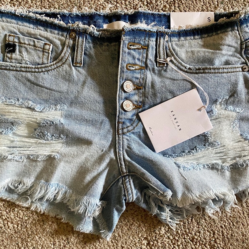 Kan Can shorts
